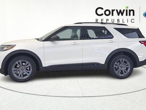 New 2026 Ford Explorer Active image 4