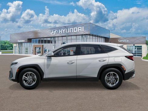 New 2026 Hyundai Tucson SE FWD image 3