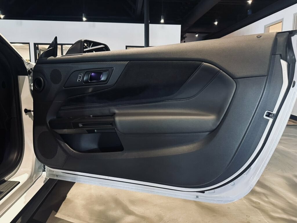 Used 2025 Ford Mustang Dark Horse RWD image 17