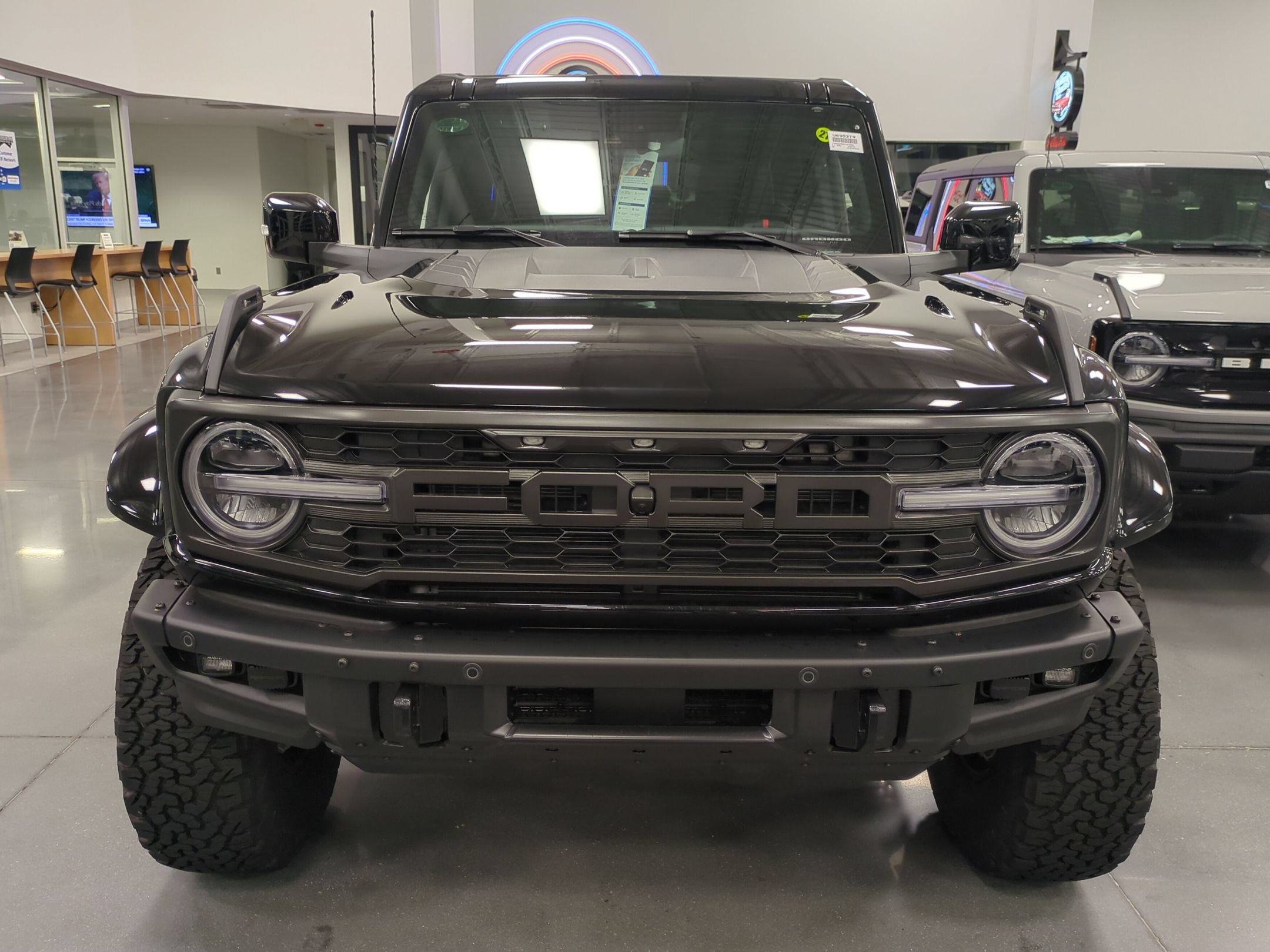 New 2026 Ford Bronco Raptor AWD/4WD image 8