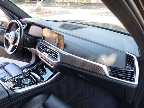 Used 2022 BMW X5 xDrive40i AWD/4WD image 43