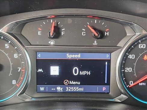 Used 2023 Chevrolet Traverse RS image 10