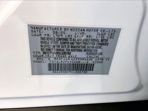 New 2025 Nissan Kicks Play S image 35