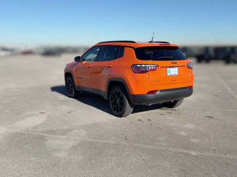 New 2026 Jeep Compass Latitude image 8