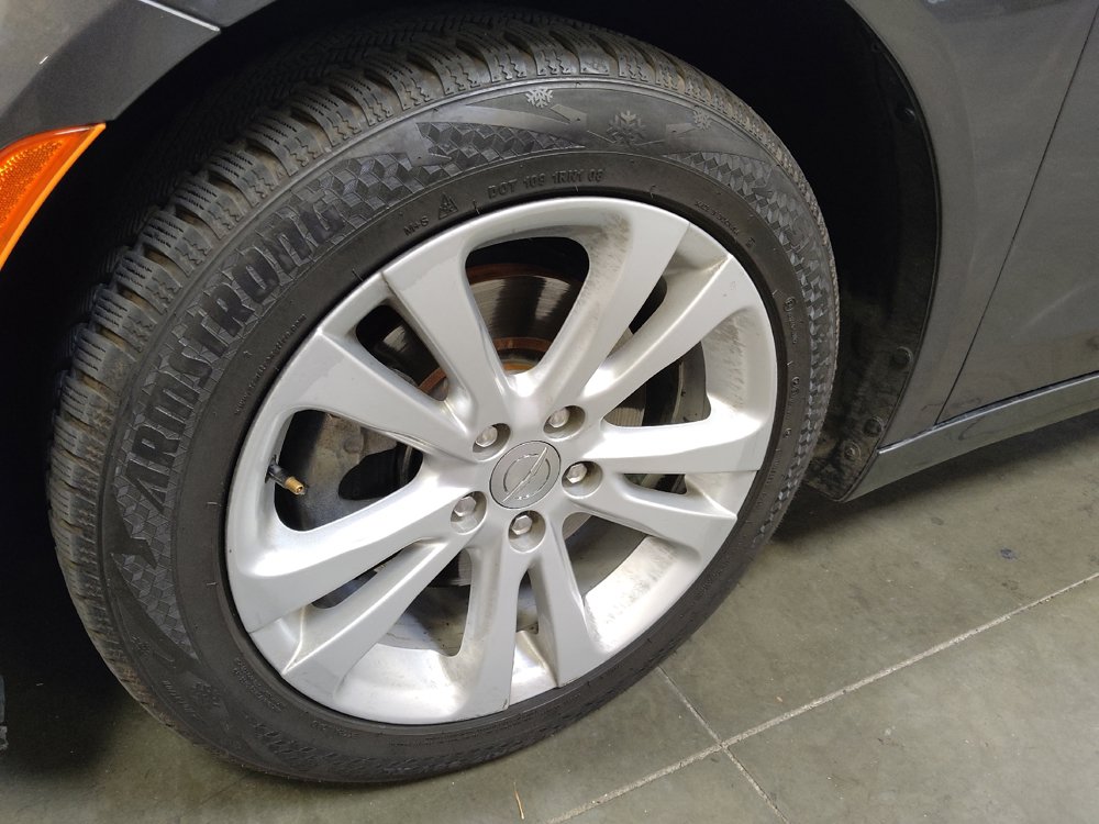 Used 2015 Chrysler 200 Limited FWD image 31