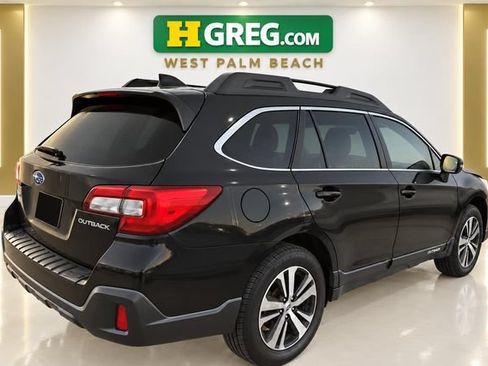 Used 2019 Subaru Outback 2.5i Limited AWD/4WD image 6