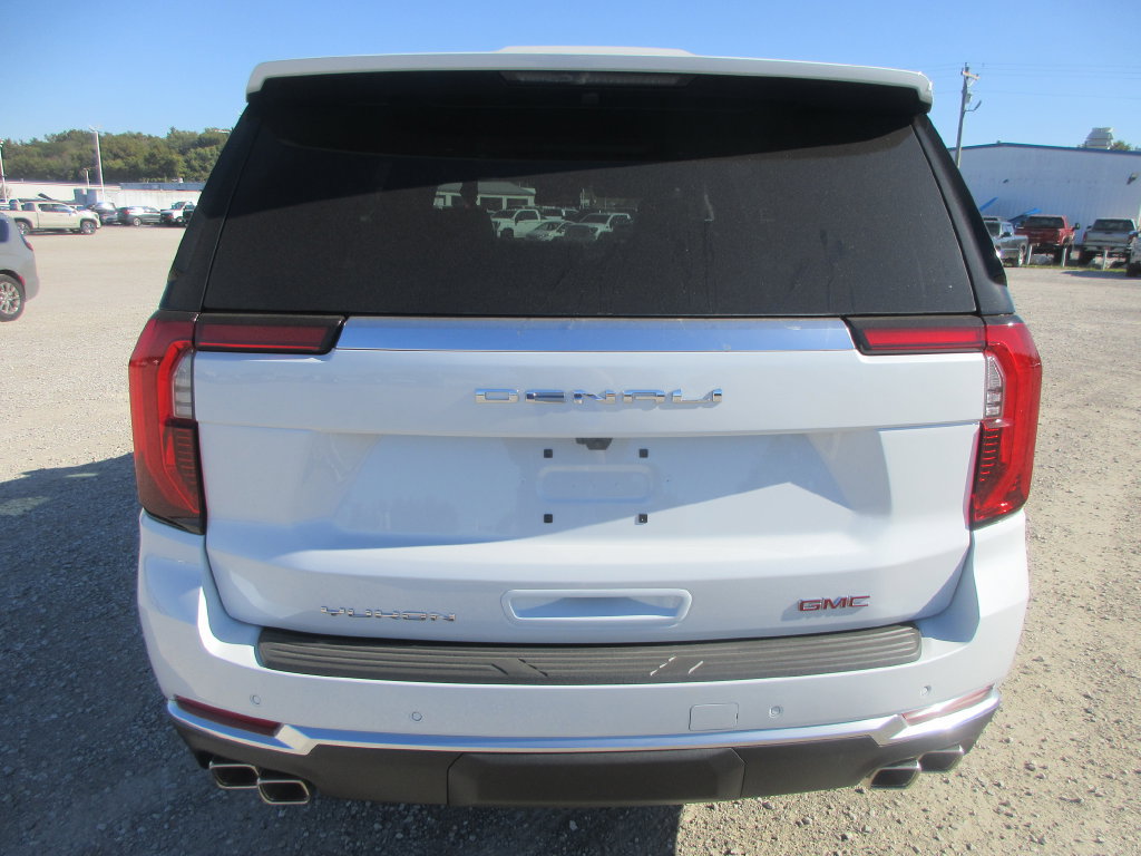 New 2027 GMC Yukon Denali w/ Sun & Power Step Package AWD/4WD image 5