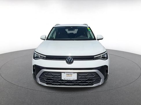 Used 2026 Volkswagen Taos SE AWD/4WD image 5