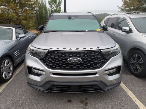 Used 2020 Ford Explorer ST w/ ST Street Pack AWD/4WD image 5