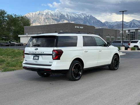 Used 2022 Ford Expedition Max Limited AWD/4WD image 9