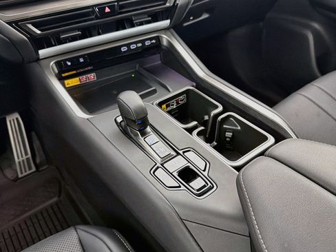 Used 2026 Lexus TX 500h AWD w/ Technology Package image 6