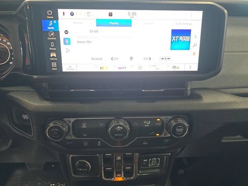 New 2026 Jeep Gladiator Sport AWD/4WD image 22