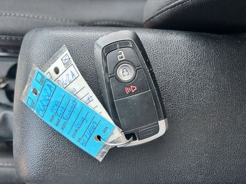 Certified 2019 Ford EcoSport SE w/ SE Convenience Package AWD/4WD image 35