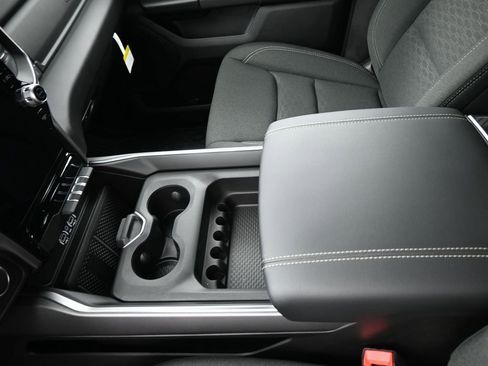 New 2026 RAM 1500 2WD Crew Cab image 9