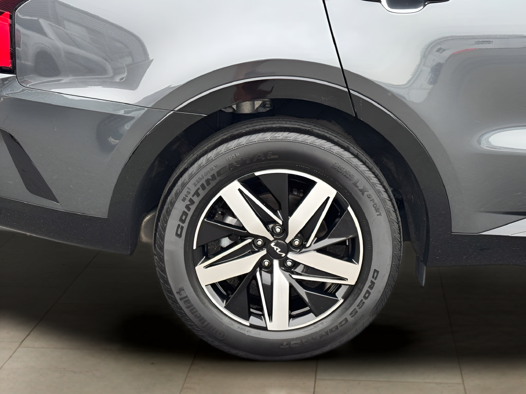 Used 2023 Kia Sorento S w/ Panoramic Sunroof Package FWD image 39