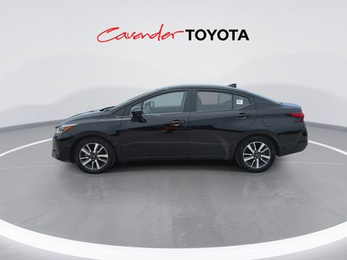 Used 2025 Nissan Versa SV FWD image 5