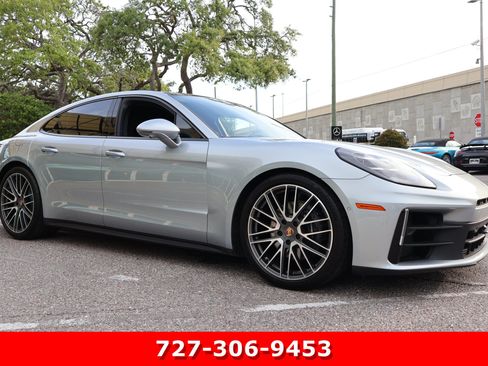 Used 2026 Porsche Panamera image 12