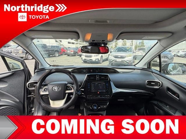 Used 2017 Toyota Prius Four w/ Premium Convenience Package FWD image 8