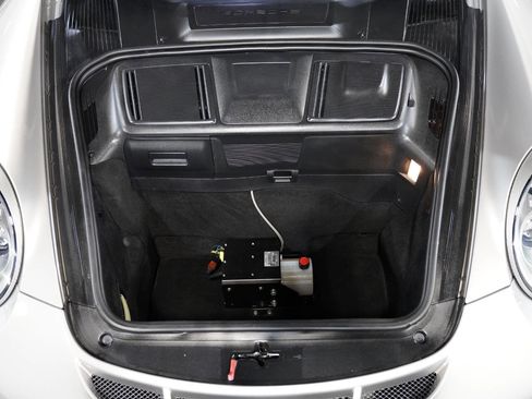 Used 2012 Porsche 911 Carrera 4 GTS image 40