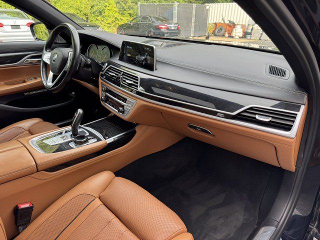 Used 2017 BMW 740i RWD image 38