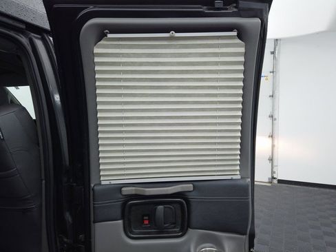 Used 2023 Chevrolet Express 2500 Extended image 43