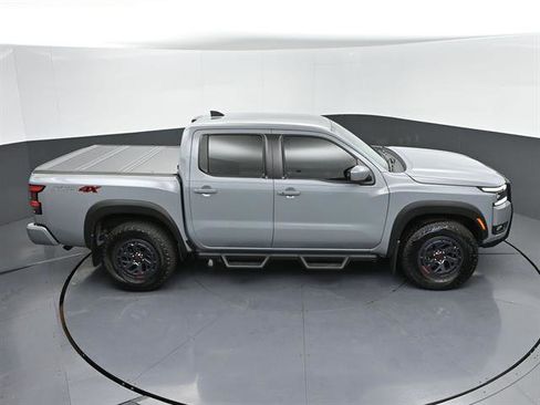 Used 2025 Nissan Frontier PRO-4X image 46