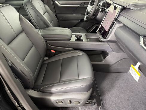 New 2026 GMC Acadia Elevation w/ Black Edition FWD image 11