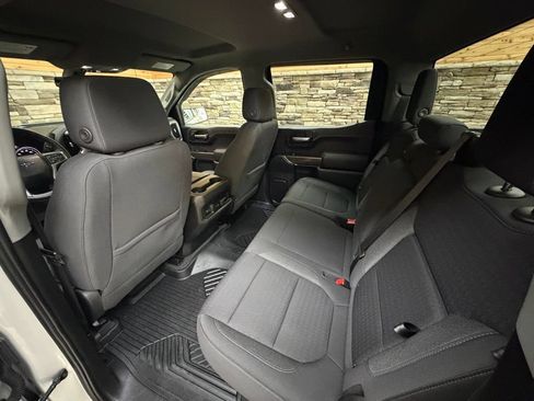 Used 2022 Chevrolet Silverado 1500 RST AWD/4WD image 31