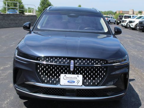 Used 2024 Lincoln Nautilus Reserve w/ Equipment Group 202A AWD/4WD image 10