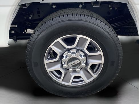Used 2026 Ford F350 Lariat RWD image 8