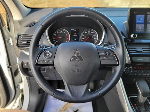 Used 2022 Mitsubishi Eclipse Cross SE image 24
