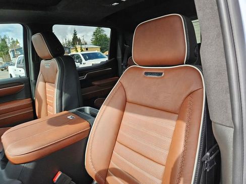New 2026 GMC Sierra 1500 Denali Ultimate AWD/4WD image 13