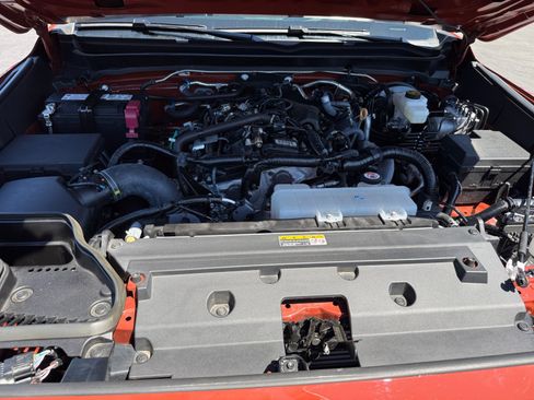Used 2025 Toyota Tacoma TRD Off-Road AWD/4WD image 20