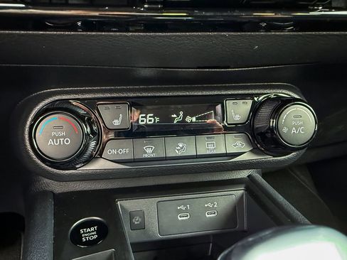 Used 2026 Nissan Kicks SV w/ Cold Weather Package image 18