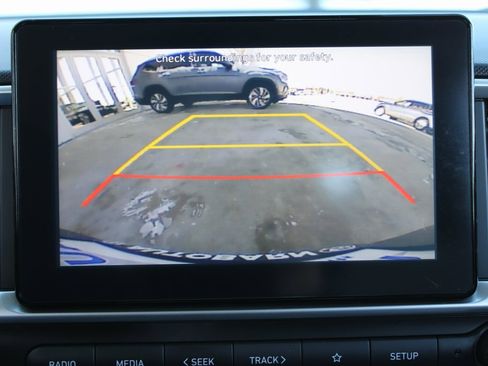 Used 2020 Hyundai Venue SEL image 15