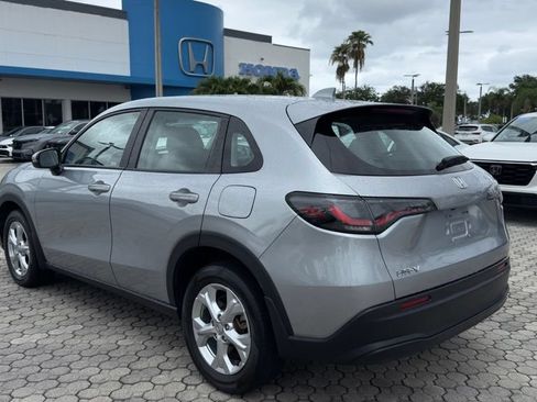Used 2024 Honda HR-V LX image 9
