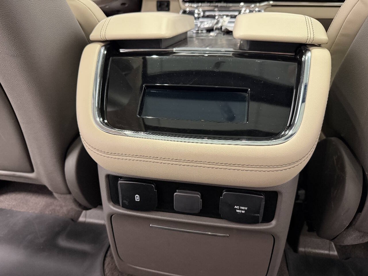 Used 2022 Lincoln Navigator L Reserve AWD/4WD image 32