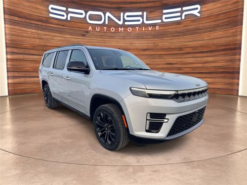 New 2026 Jeep Grand Wagoneer L Summit w/ Premium Group III AWD/4WD image 8