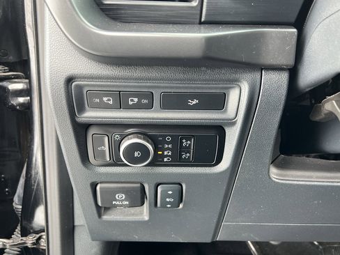 Used 2024 Ford F150 XLT w/ Equipment Group 303A High image 19