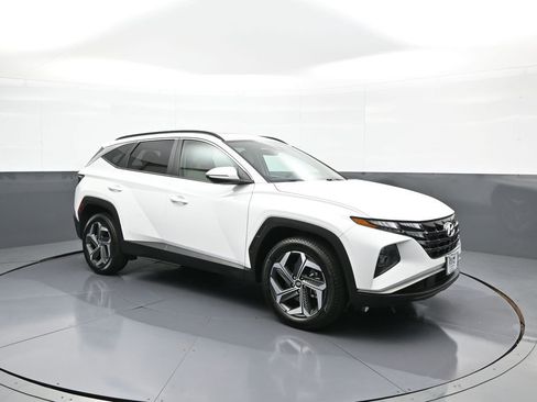 Certified 2024 Hyundai Tucson SEL w/ Convenience Package AWD/4WD image 4