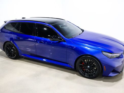 Used 2025 BMW M5 Touring image 91