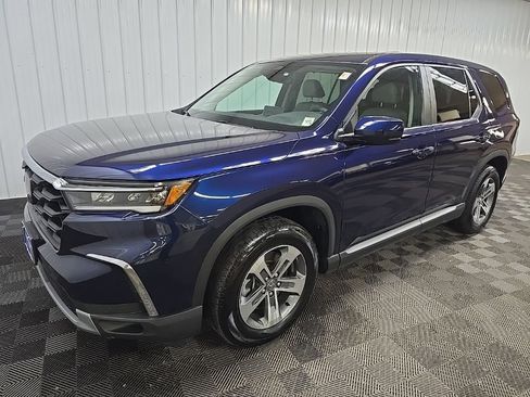 Used 2025 Honda Pilot EX-L image 8