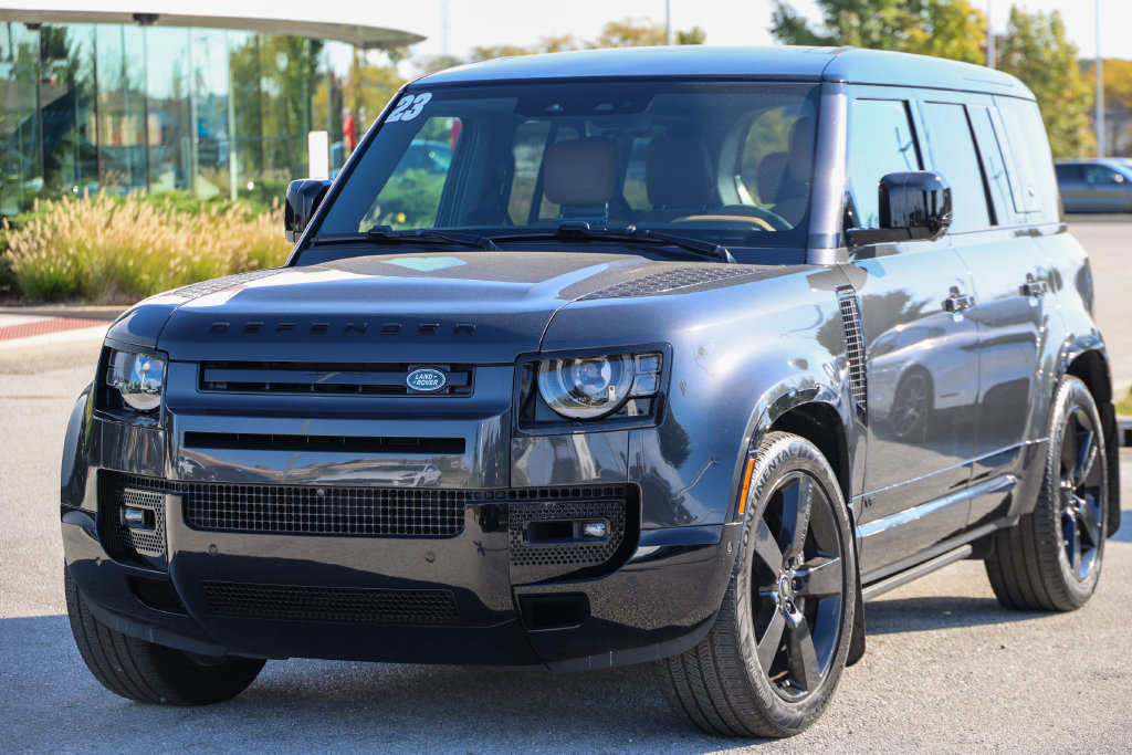Used 2023 Land Rover Defender 110 V8 AWD/4WD image 10
