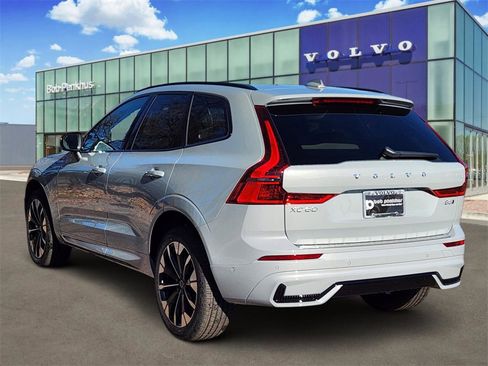 New 2026 Volvo XC60 B5 Plus w/ Climate Package image 26