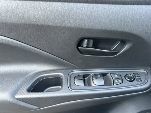 New 2025 Nissan Versa S image 13