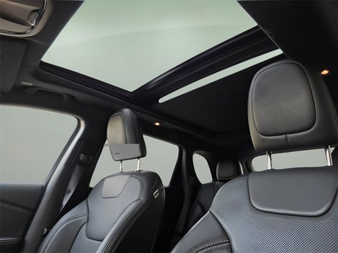 Used 2021 Jeep Cherokee Latitude Lux 80th Anniv w/ Quick Order Package 26U 80TH image 21