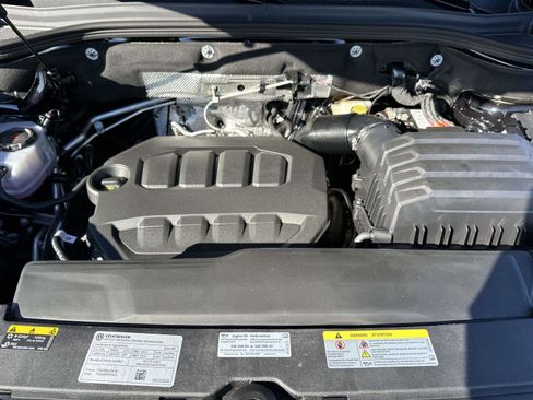 New 2026 Volkswagen Atlas Cross Sport SE image 11