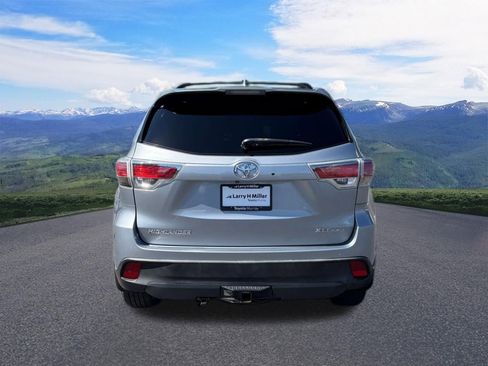 Used 2015 Toyota Highlander XLE AWD/4WD image 4