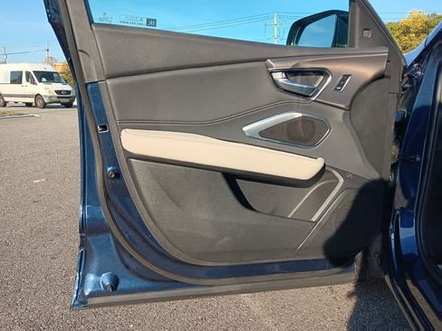 Used 2025 Acura RDX SH-AWD image 33