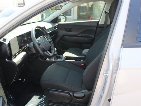 Used 2026 Hyundai Kona SEL Sport FWD image 11